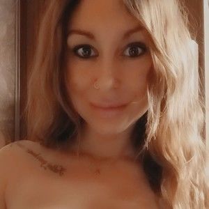 Meet your Posher, Alaina